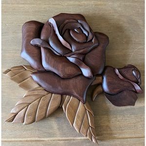 Beautiful wood rose wall plaque. Solid wood measures 8.5”x8”
